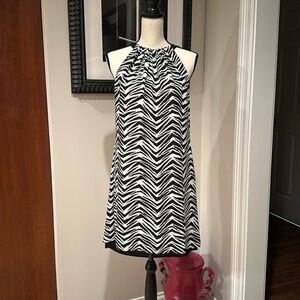 WHITE HOUSE BLACK MARKET New without tags halter style reversible dress.  Size S